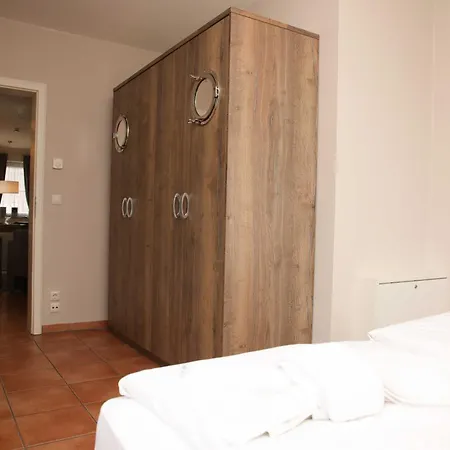 In Strandnaehe Ostseebad Nienhagen