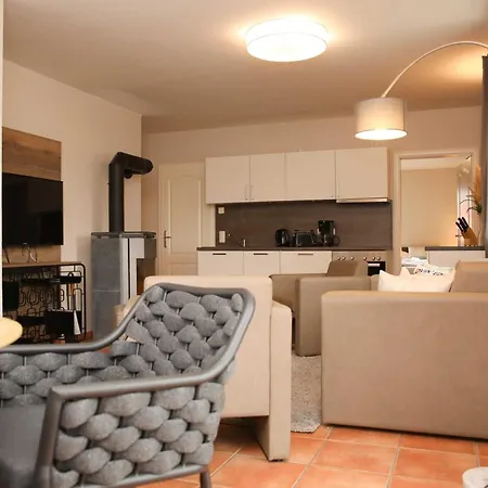 In Strandnaehe * Ostseebad Nienhagen