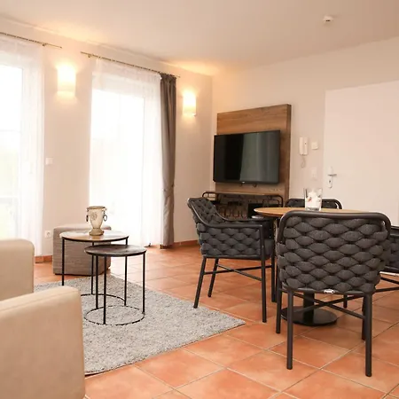 Apartment In Strandnaehe